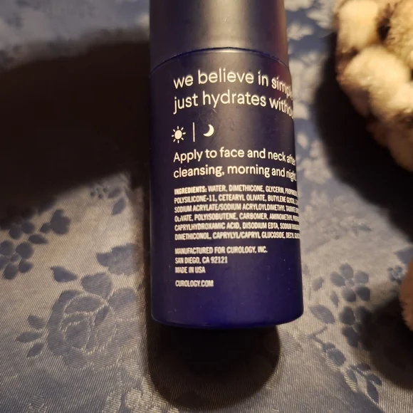 Curology Skincare Set - Cleanser and Moisturizer - Picture 5 of 8